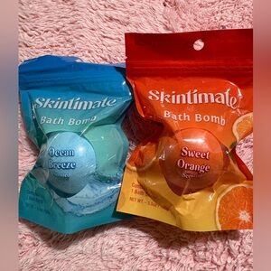Skintimate Bath Bomb Duo - Blue Ocean Breeze & Orange Sweet Delight